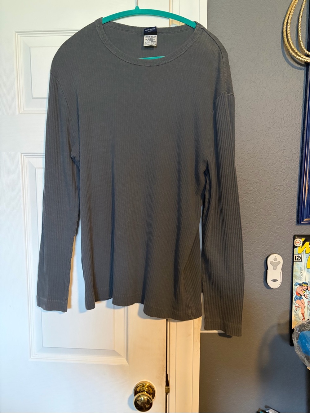 Vintage Men's Ikeda Long-Sleeve Ribbed Crewneck